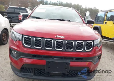 2025 Jeep Compass Latitude 4X4 z USA, uszkodzony, nr VIN 3C4NJDBN0ST595084